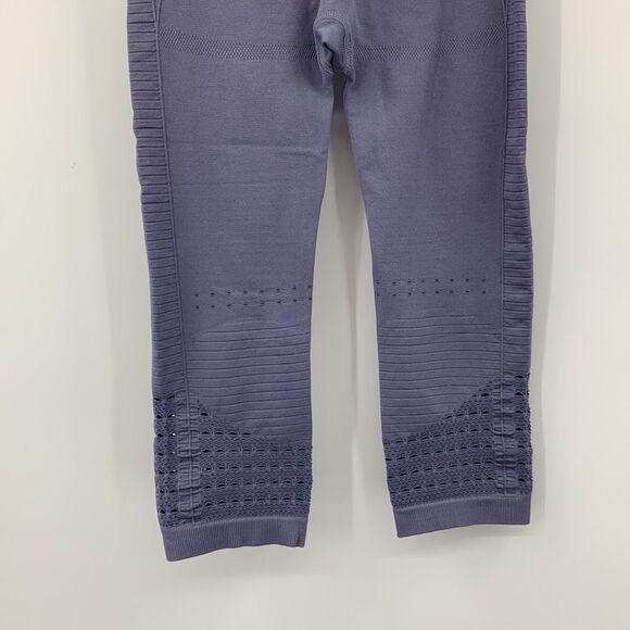 Gymshark Capri Cut Out Leggings - Picture 6 of 8